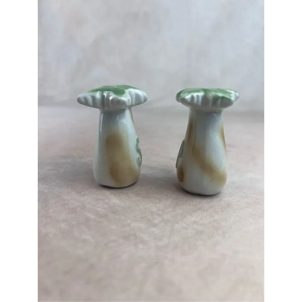 Vintage Palm Tree Salt and Pepper Shakers
